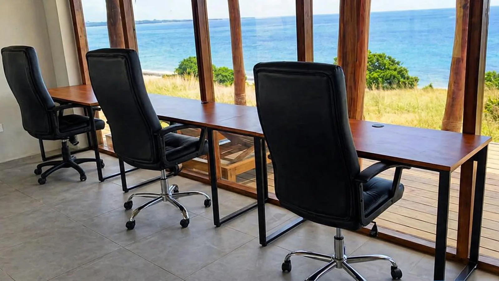 Cognitive Off-Shoring: The Founder's Deep Work Exile
