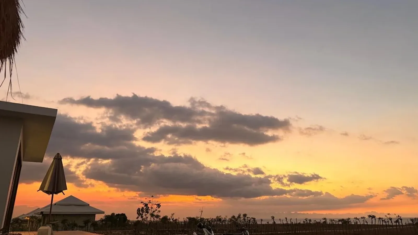 The Sunset Arbitrage: Pricing Paradise by the Minute